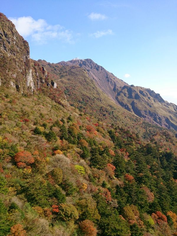 妙見岳の紅葉と平成新山