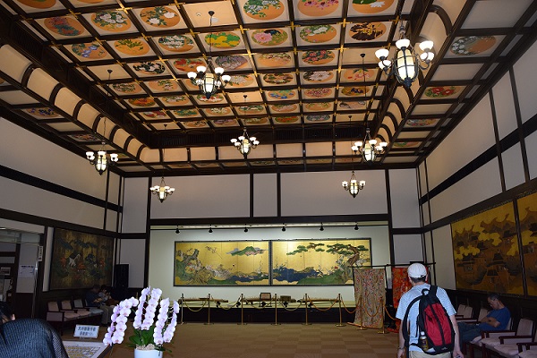 天井の作りに圧倒される