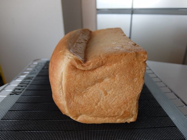 手捏ね 手作りパン 生クリーム入り イギリスパン ホームベーカリー