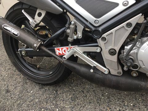 ヤマハ R1-Z ステアリングダンパー&バックステップ取り付け！！！ | バイクBAKA 雅 MIYABI 日記 - 楽天ブログ