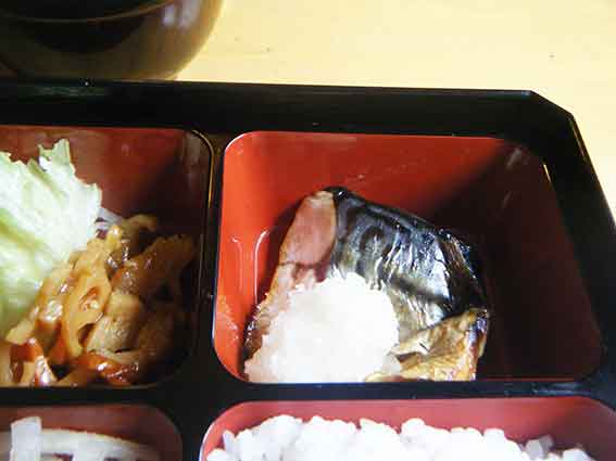 アメリカンステーションの「焼き塩サバ」♪