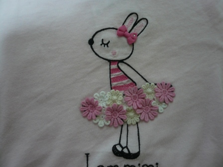 KPニットプランナー20162016SSITEMmimiちゃんの花モチーフ付きＴシャツピンク110ｃｍアップリケ拡大.JPG