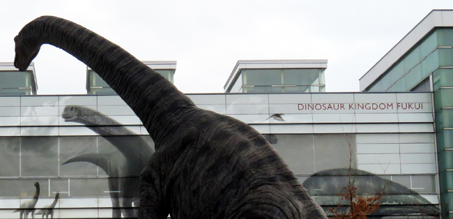 21-2 福井駅前DINOSAURS (1).JPG