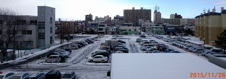 １１／２８駐車場も雪景色.jpg