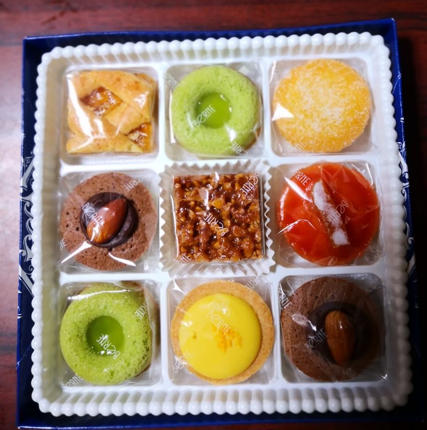 鶏の手羽先ソテー ベルンの焼き菓子 マツバボタン 今日のそらちゃん 簡単男料理 ランチと夕食の写真 旅行レポート 花の写真 楽天ブログ