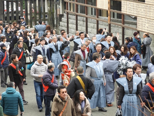 池上本門寺の豆まき