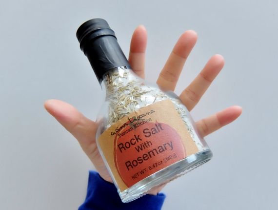 コストコで買った岩塩 スパイスコレクション　598円のレポートです　 クッチーナトスカーナ スタッキング スパイス コレクション Cucina Toscana Tuacan Kitchen Rock Salt