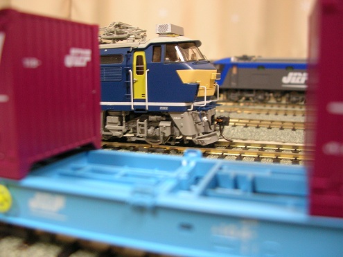 コンテナ　EF66 　新鶴見機関区　 鉄道模型　ジオラマ