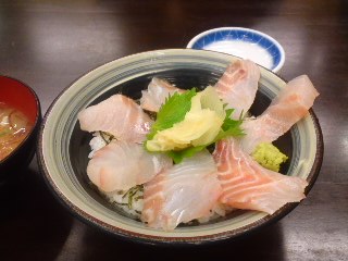白身魚丼
