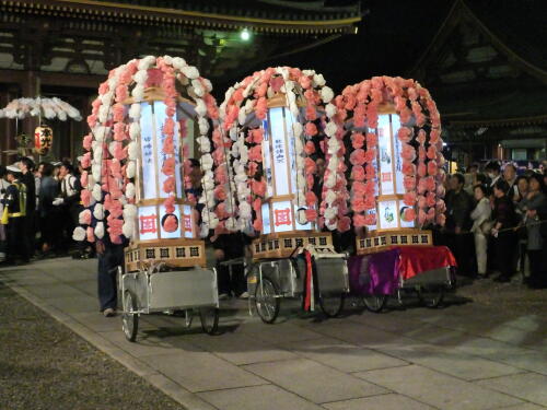 池上本門寺の万灯行列