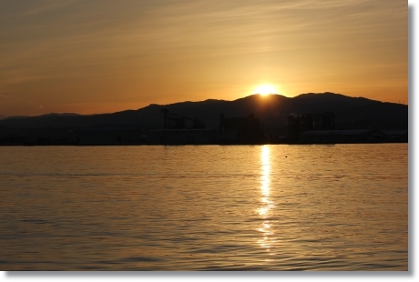 港の夜明け-20 13.1.5 7：24