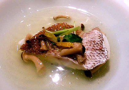 鯛の酒蒸しきのこ餡かけ.jpg