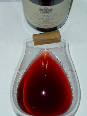 Marchesi Incisa della Rochetta Marchese Leopold PinotNero 2009 glass.jpg