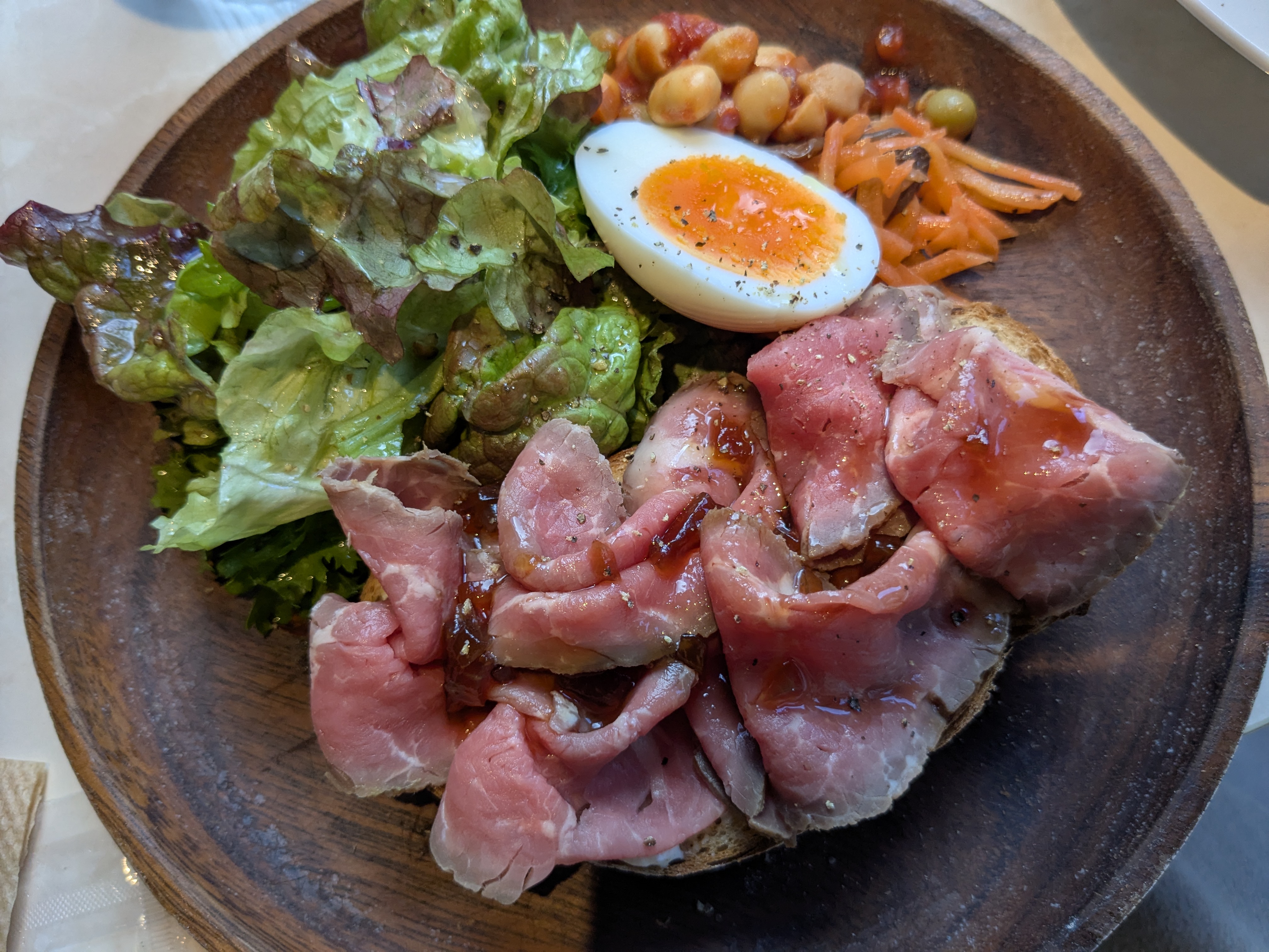 千葉中央駅　子連れカフェランチ　Dining cafe MEETs(ダイニングカフェミーツ)　自家製ローストビーフトースト