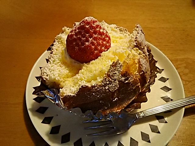 グルメっていうわけではないけど 第８１回 元町ケーキのざくろのケーキ あけやんの徒然日記 楽天ブログ