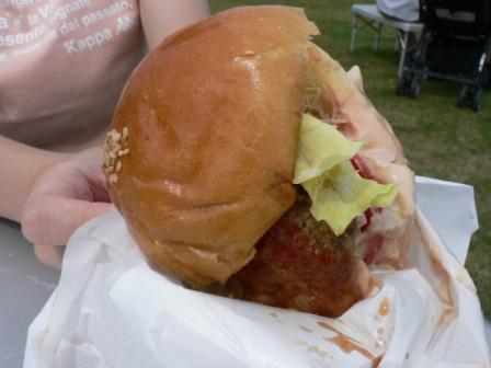 カロッケバーガー３