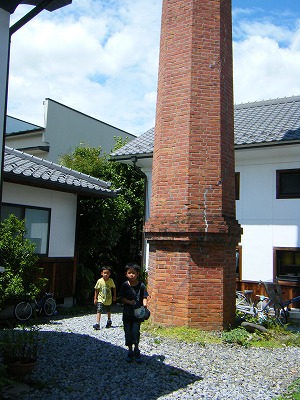 酒屋の抜け道