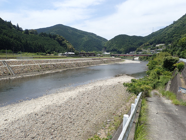 resize0013.jpg