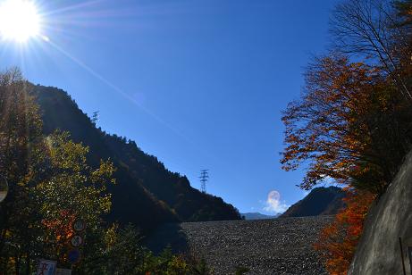 ロックヒルダムの秋.jpg