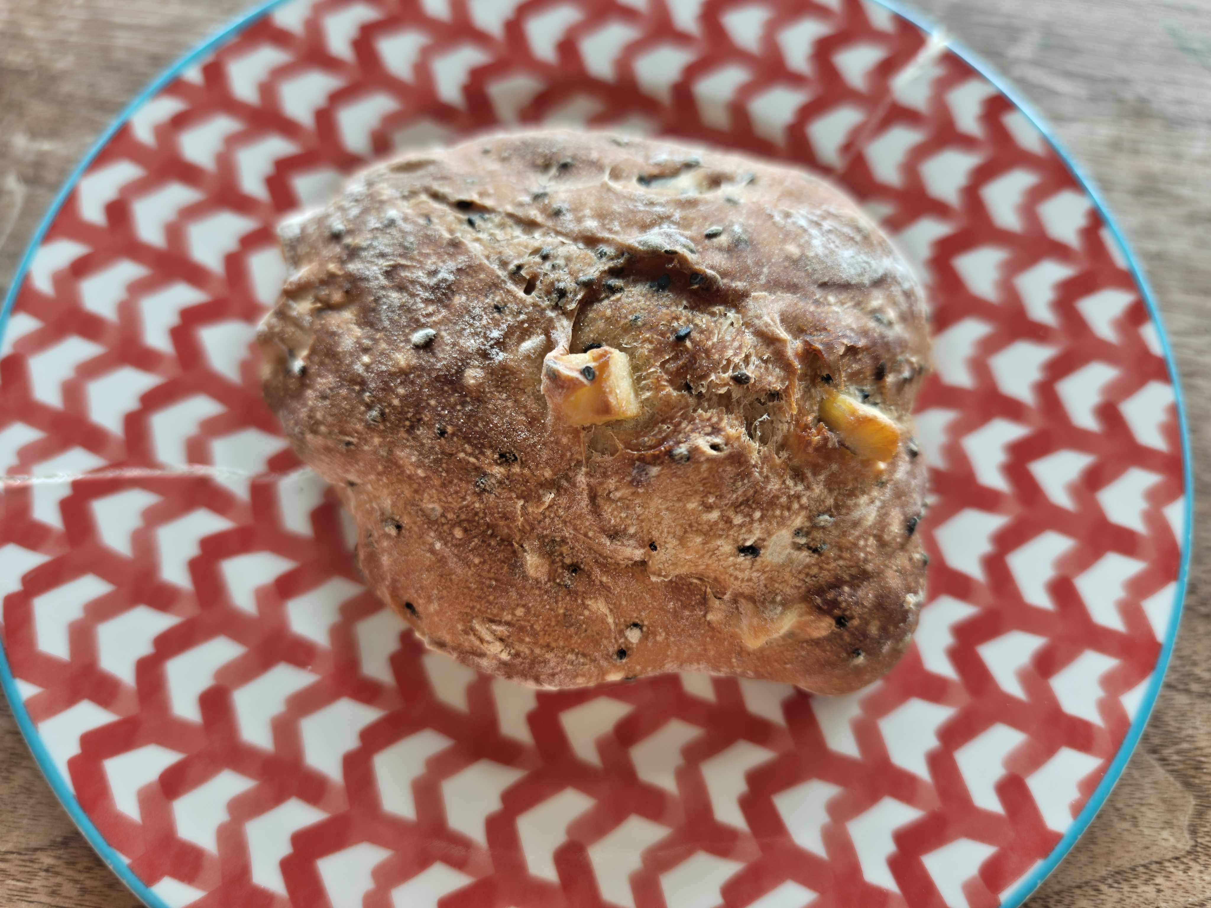 Boulangerie Arbre(ブーランジュリー アーブル)　ロスパン通販便　ゴマ・サツマイモ