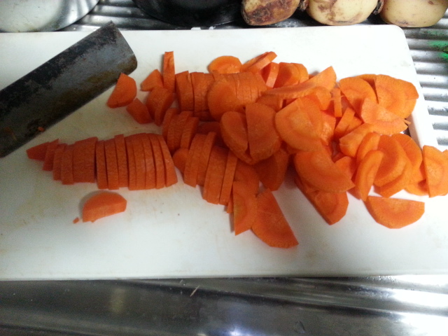 201401211ニンジン半月切り.jpg