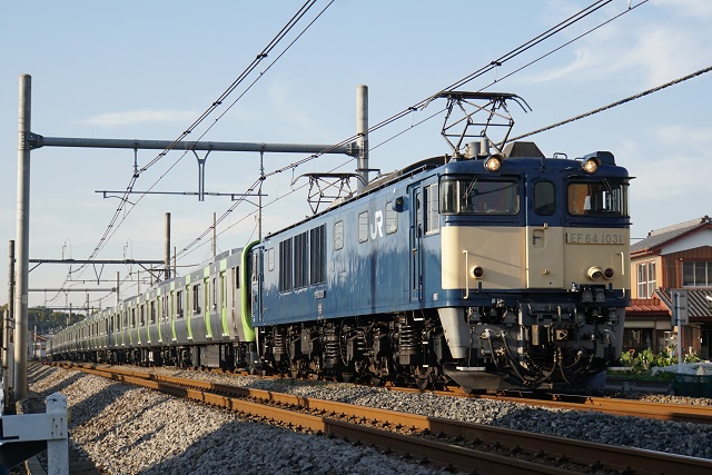 EF65 2065牽引 タキ & EF64 1031牽引 235系山手線トウ11編成 配給4
