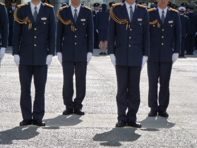 107 正式な服装