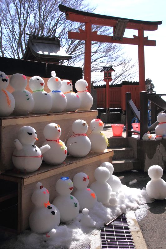 六甲山ウインターフェスティバル_003神社・雪だるま.jpg