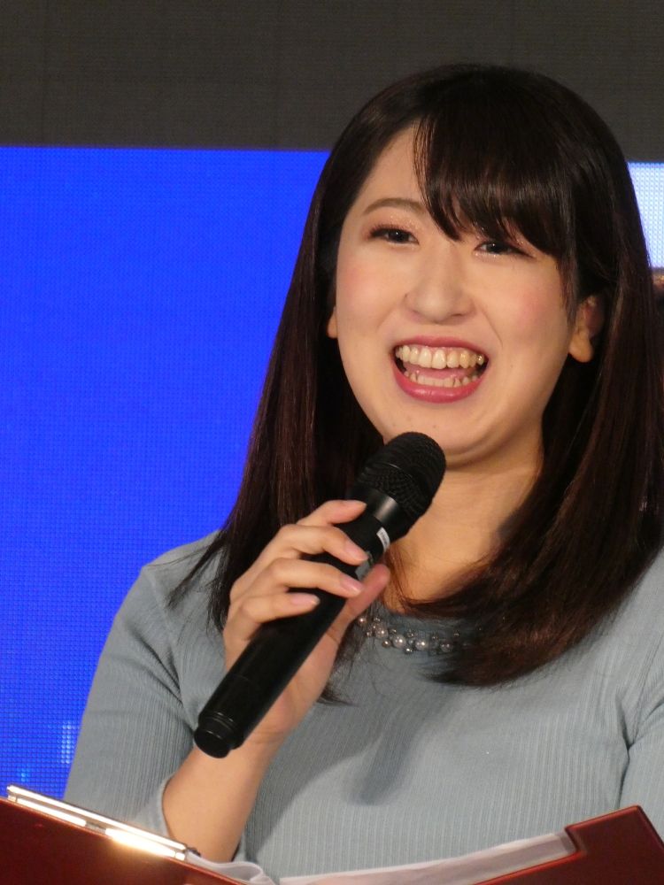 フリーアナウンサー 田中彩貴さん 白い稲妻 多摩の黒酢 ほぼ競馬なブログ Since 06 楽天ブログ