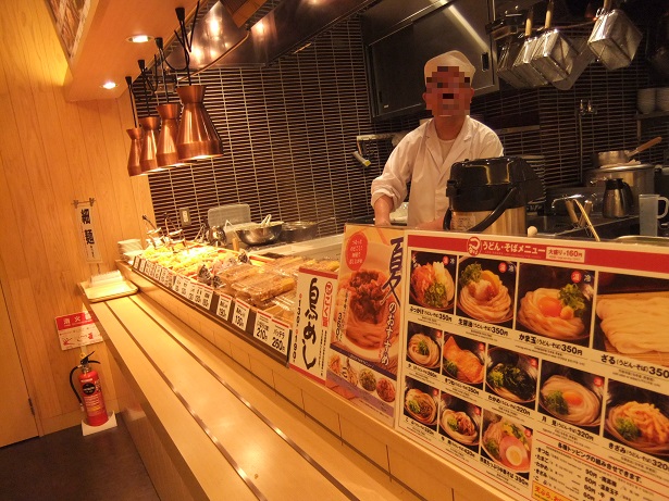 浪花麺乃庄つるまる日本テレビプラザ店＠汐留の店内