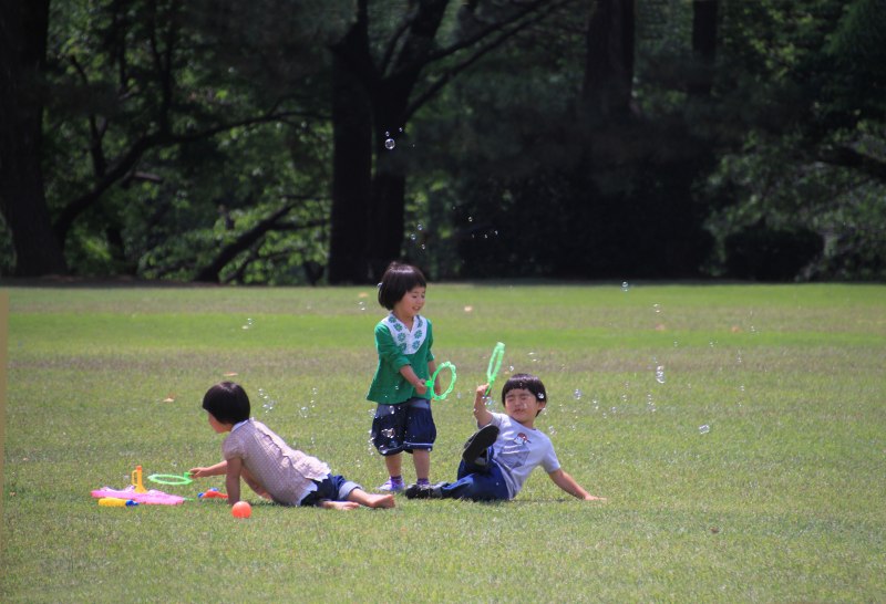 新宿御苑_05シャボン玉.jpg