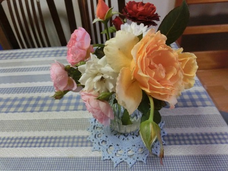 薔薇を活ける