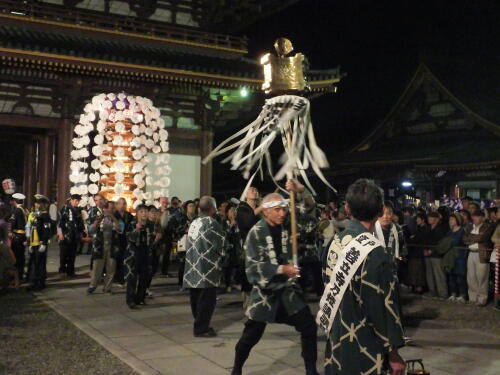 池上本門寺の万灯行列