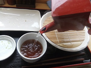 田村製麺所＠箱根ヶ崎のそば湯
