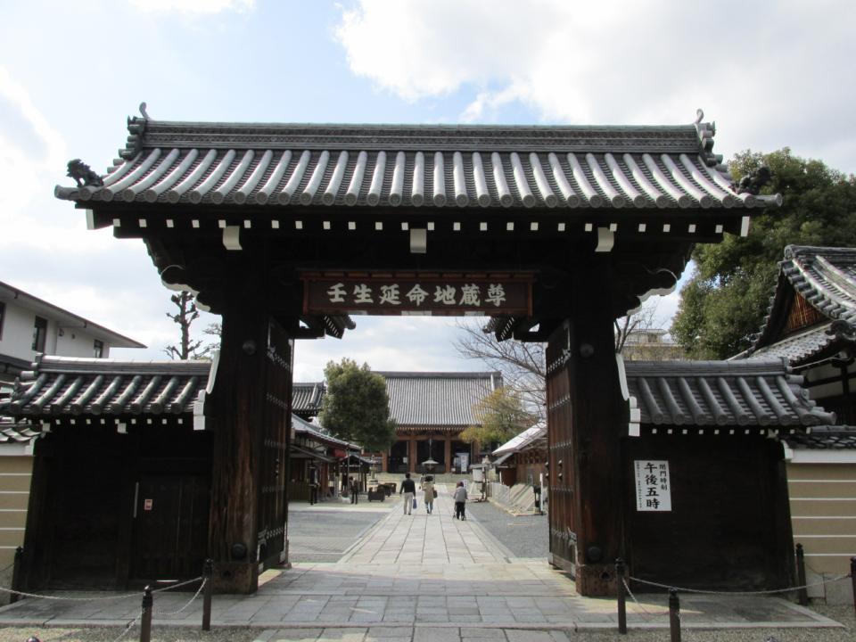 スポット探訪 京都・中京 壬生寺細見 -1 表門・一夜天神堂・本堂・狂言