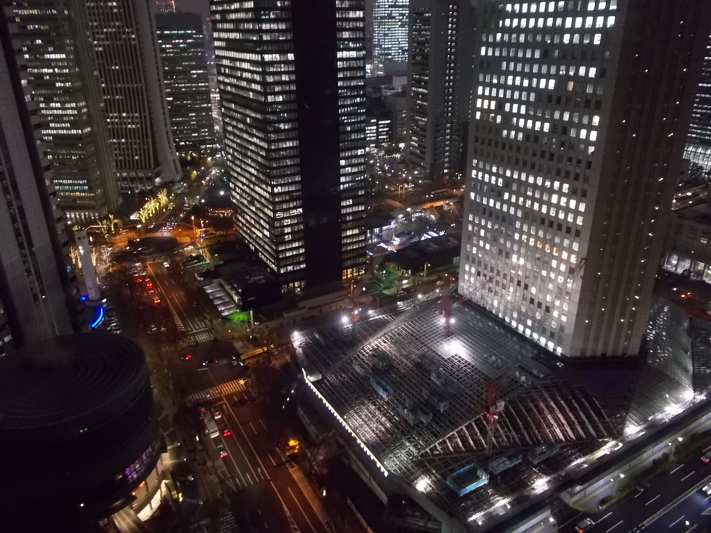 ヒルトン東京 38階 最上階 トップフロアー 37号室からの西新宿の夜景 19 12 19 ラスベガス ロサンゼルスの旅 楽天ブログ