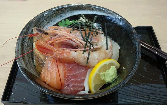 魚盛丼.jpg