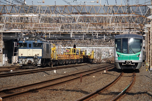 EF64 1052牽引 茅野ロングチキ工臨 空返却2
