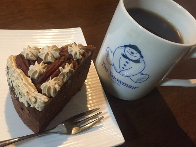 cakeset.jpg