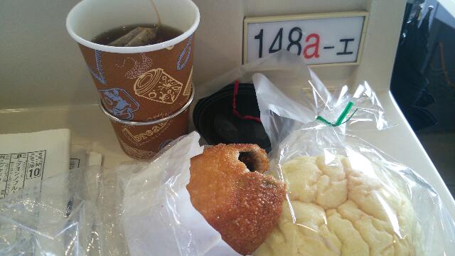 揚げアンパンとメロンパン