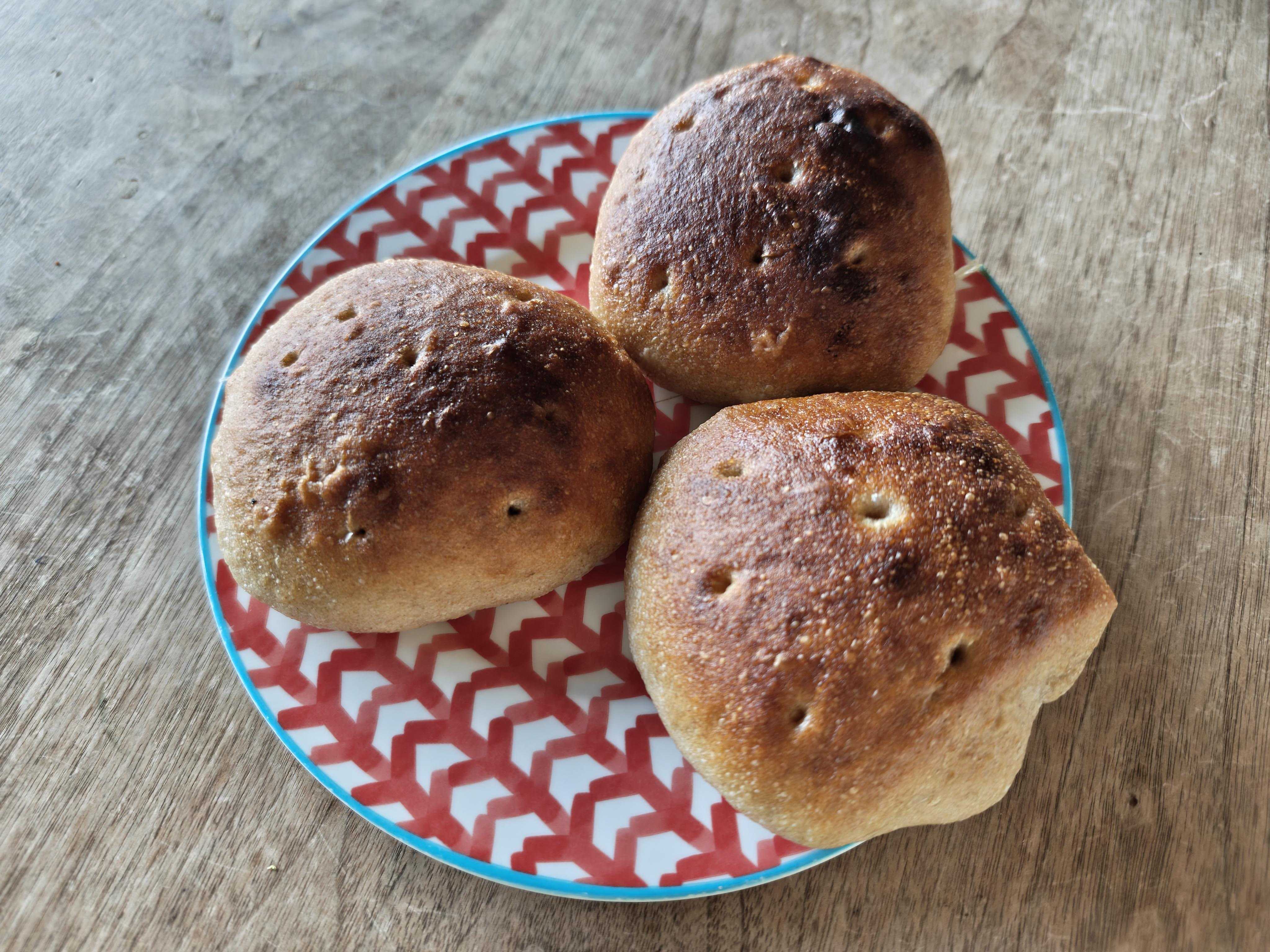 鹿児島県　つくるてベーカリー　通販　全粒粉バンズ