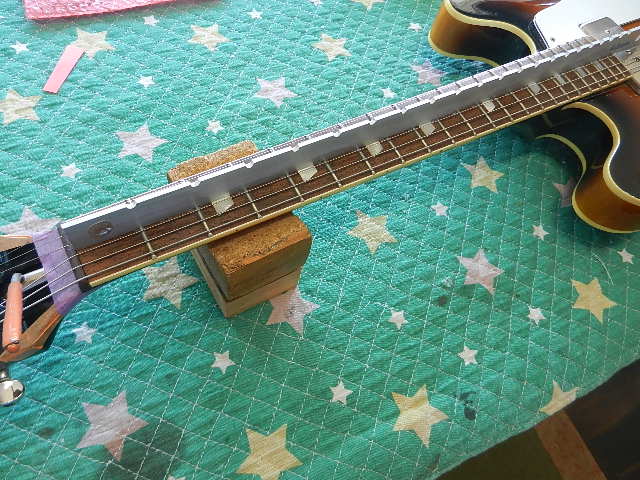 🌸Epiphone CASINO ナット＆ペグ交換 | 青春のギターリペア K2ギター