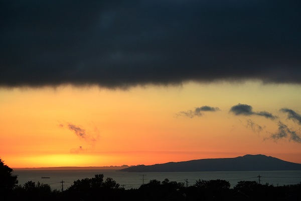 パルテール窓から