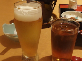 1日目生ビールとウーロンハイ.jpg