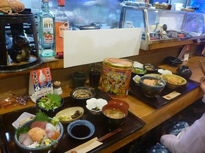 サーモンいくら丼ランチ&海鮮丼ランチ