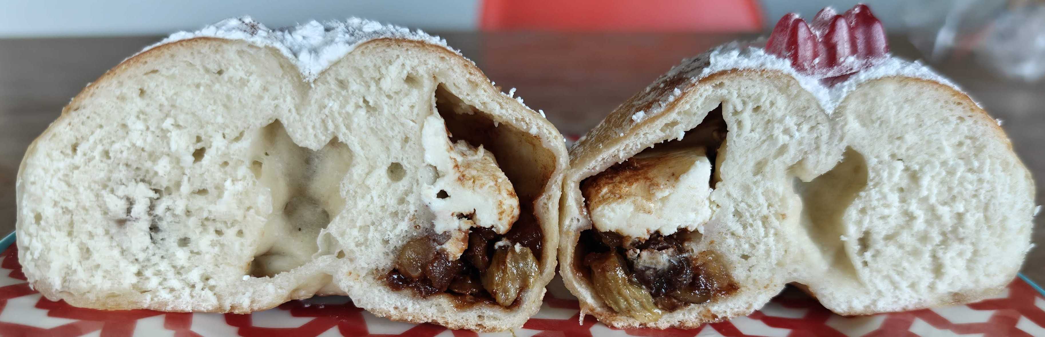 アカシアベーグル(acaciabagel) 通販　Christmas Stollen Bagel（クリスマスシュトーレンベーグル）の断面