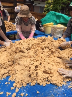 image2.jpg