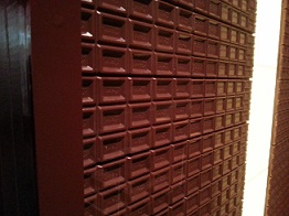 チョコの壁