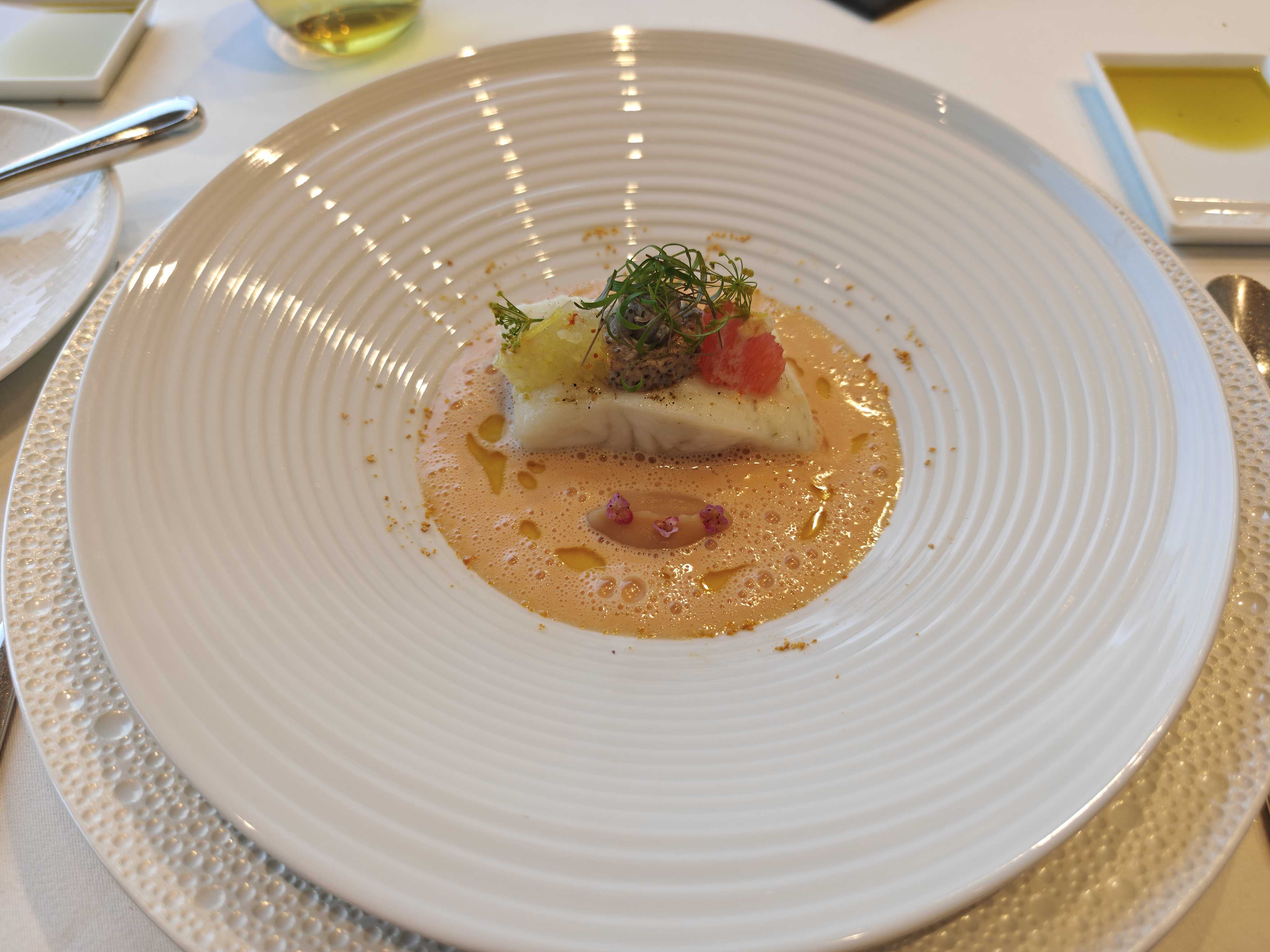 浅草駅　フランス料理　ナベノイズム　Daurade　真鯛