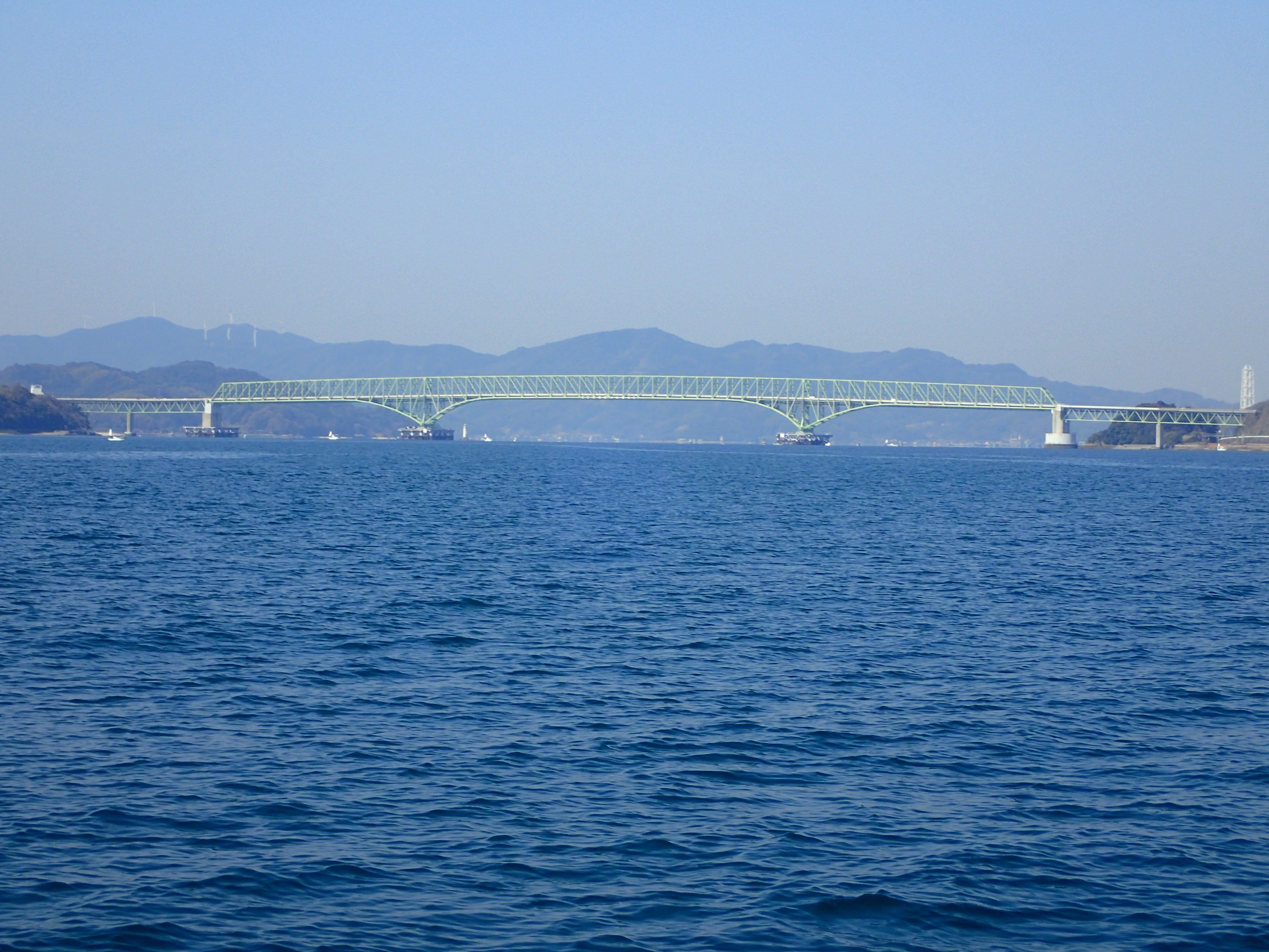船釣りに出たものの釣れない 大島大橋の景色をどうぞ 周防大島 加奈丸 奮釣記 楽天ブログ